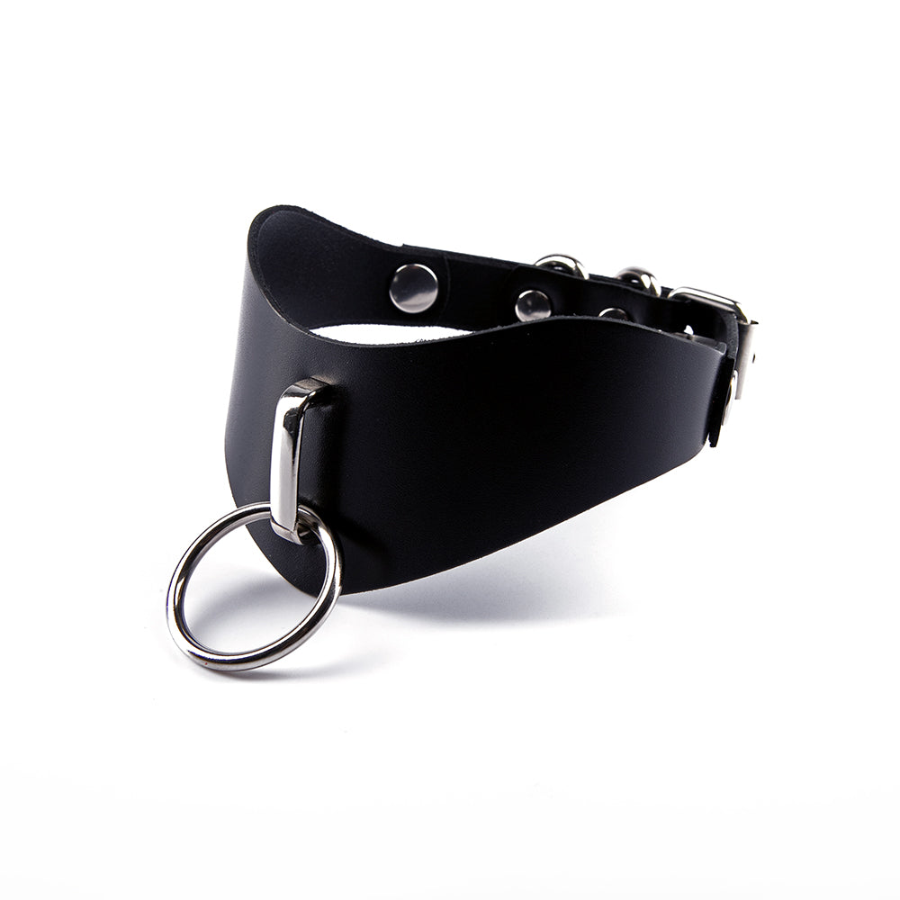 Curved O-ring choker