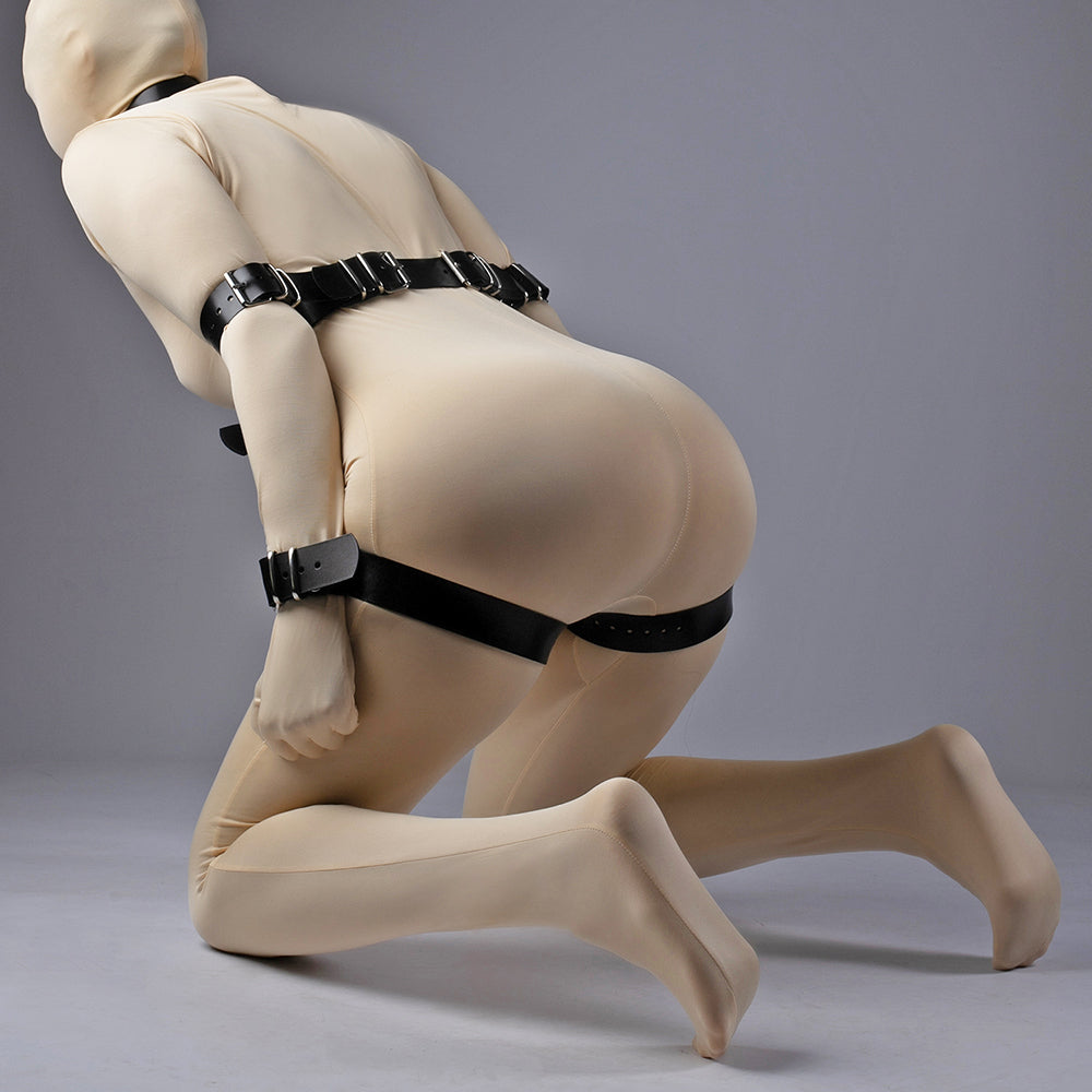 Submissive restraints set