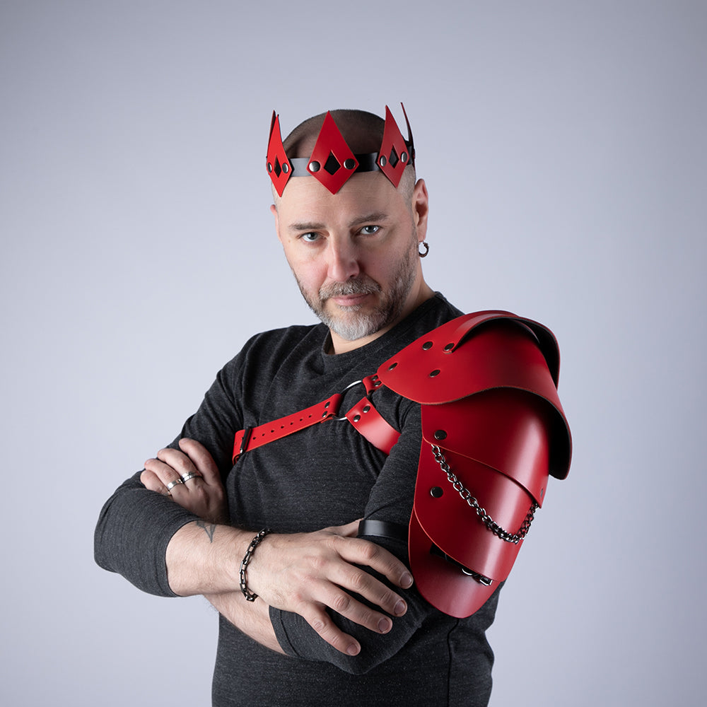 King shoulder leather armor